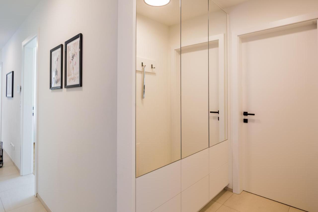 Moderne Wohnung Mit Terrasse Innsbruck Exterior photo