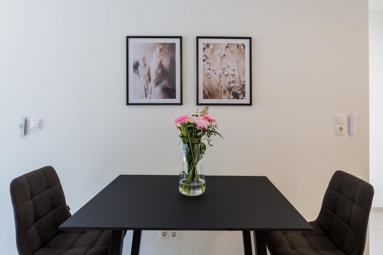 Moderne Wohnung Mit Terrasse Innsbruck Exterior photo